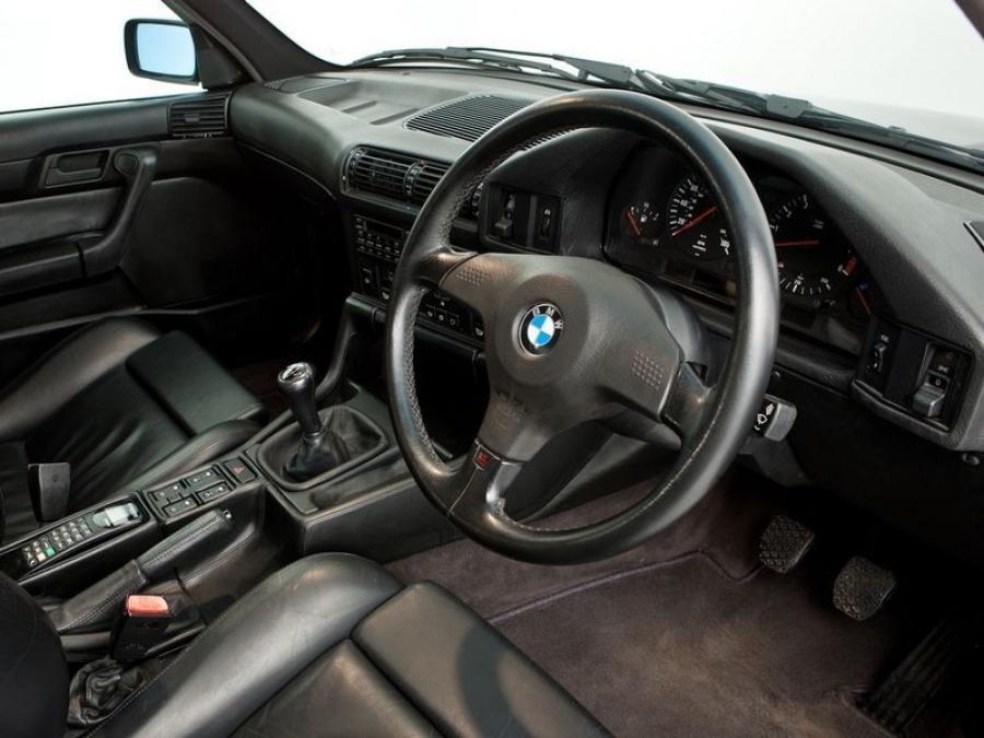  BMW M5 Sedan 1991 года  (UK) (фото 3 из 10)